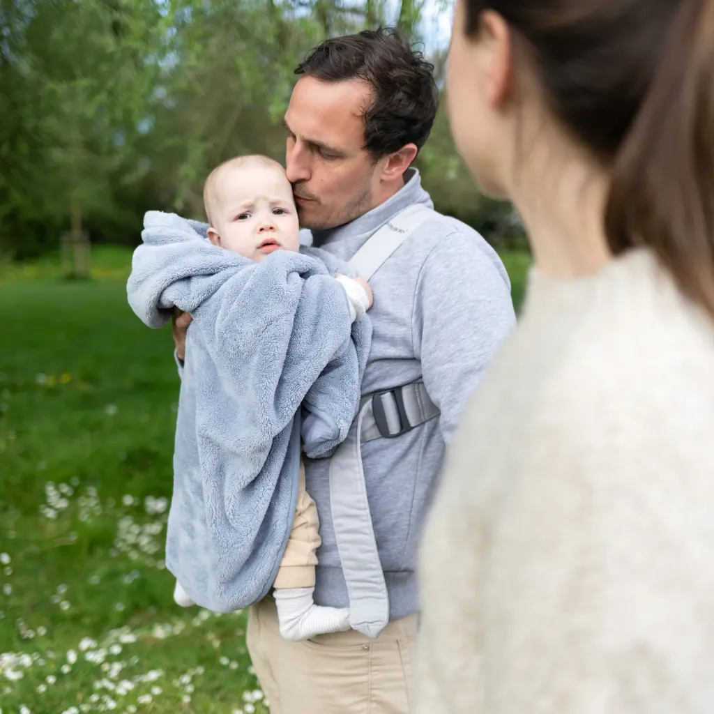 Poncho_de_voyage_Moelleux_douceur_9-36m__Stone (2).webp