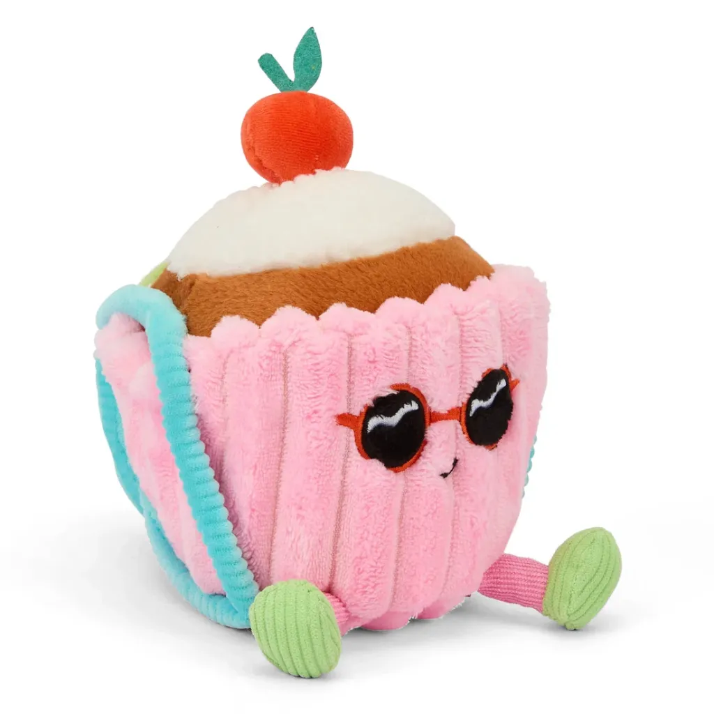peluche-cherry-cake-enfants-553a4994.webp