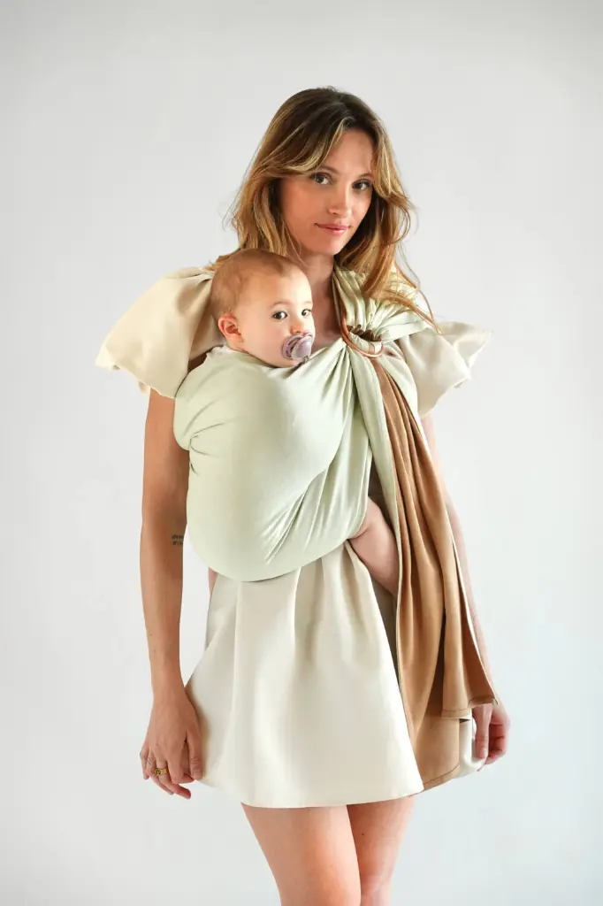 sling-la-petite-echarpe-sans-noeud-pistacchio-cappuccino-reversible (1).webp