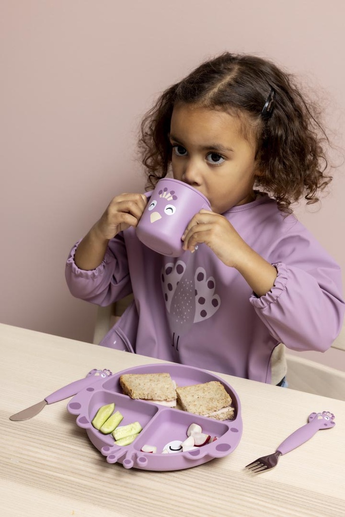 Tasse d'apprentissage en silicone Mrs. Peacock - Trixie ★