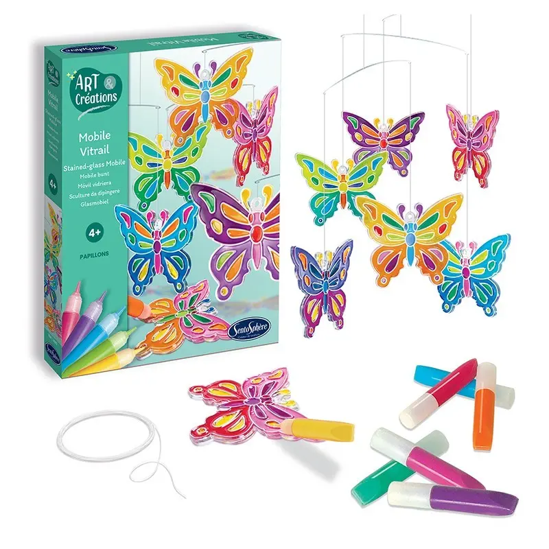 mobile-vitrail-papillons-activite-creative (1).webp