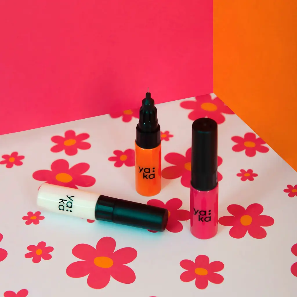 kit-vernis-flower-power-flatlay.webp