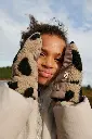 Grethe_Pile_Gloves_LW17841_0101_Mega_leo_Oat_mix_1.webp
