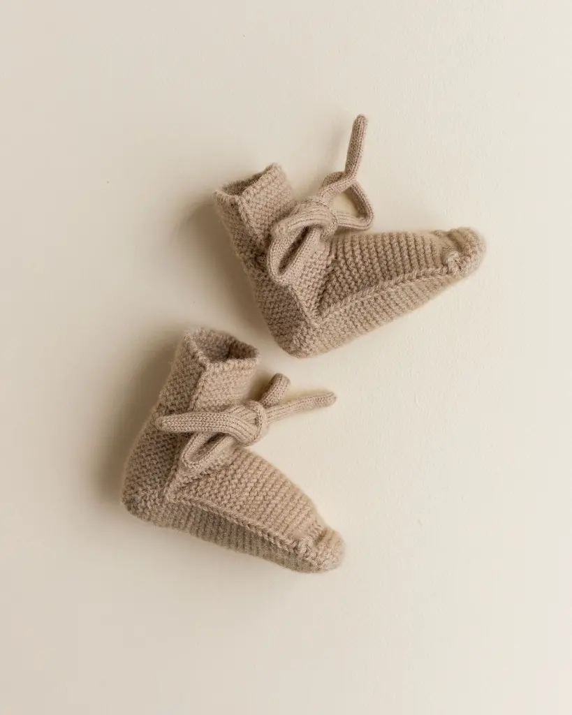 BOOTIES SAND 2 __ EAN 5404027800301 + 5404027802756.webp