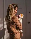 COCOON OAT-HUGGING BABY-2 kopie.webp