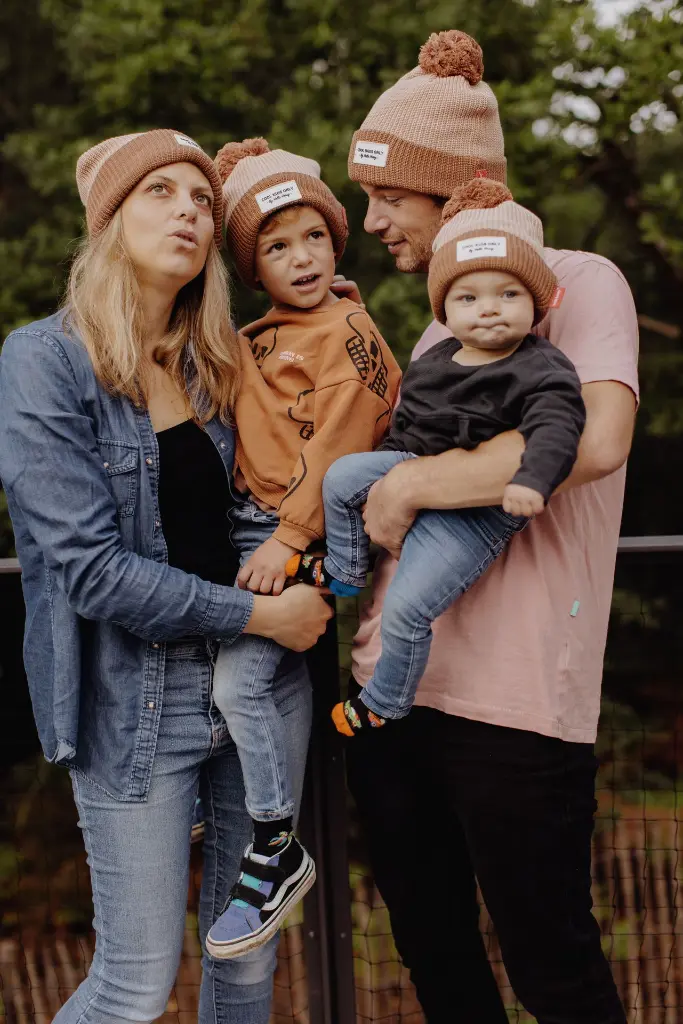 25_ COLOR BLOCK COFFEE_ FAMILY_ HD.webp