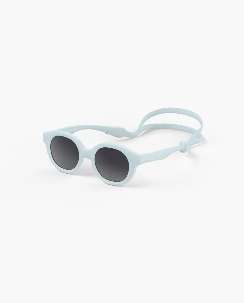 f8_babycc159_2-izi_c_baby_0-3_sweet_blue_vue2.webp