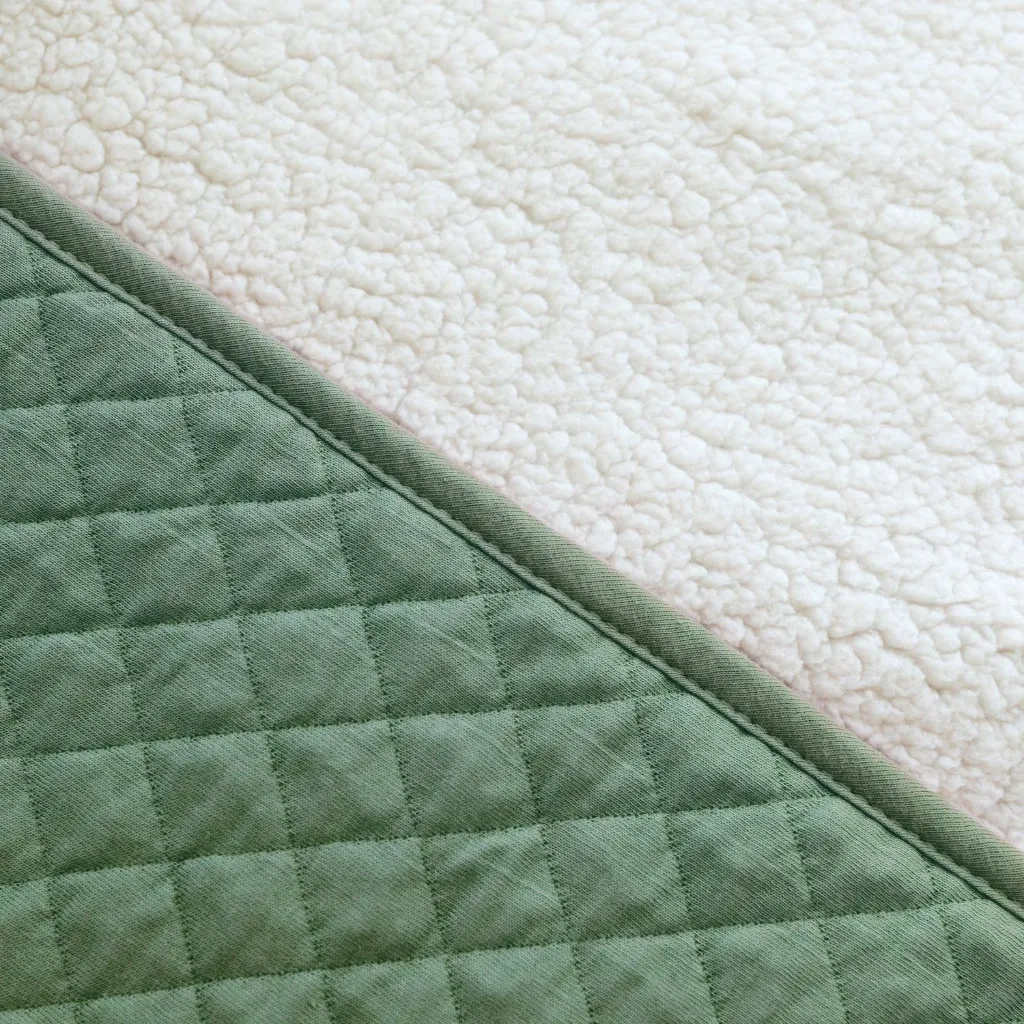 Poncho_de_voyage_Dehors_bien_au_chaud_9-36m_QUILT_Green (3).webp