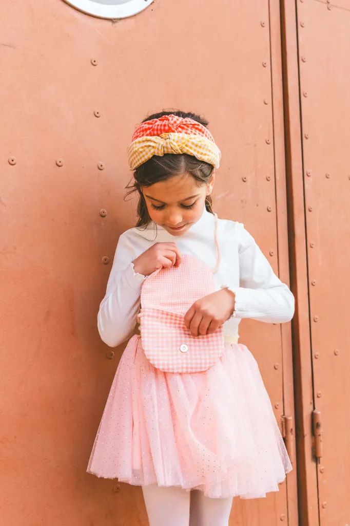 sac-a-main-brode-enfant-cerise-rose-luciole-et-petit-pois-2_1080x.webp