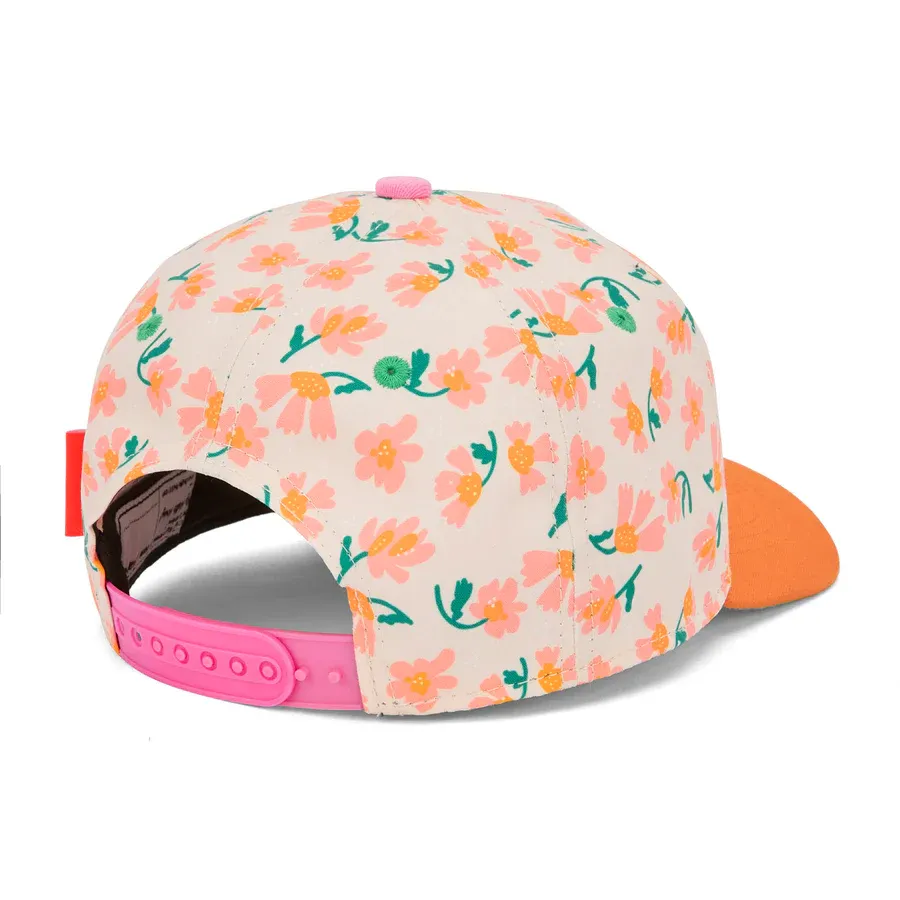 lowres1920_250327_hellohossy0241_900x.webp