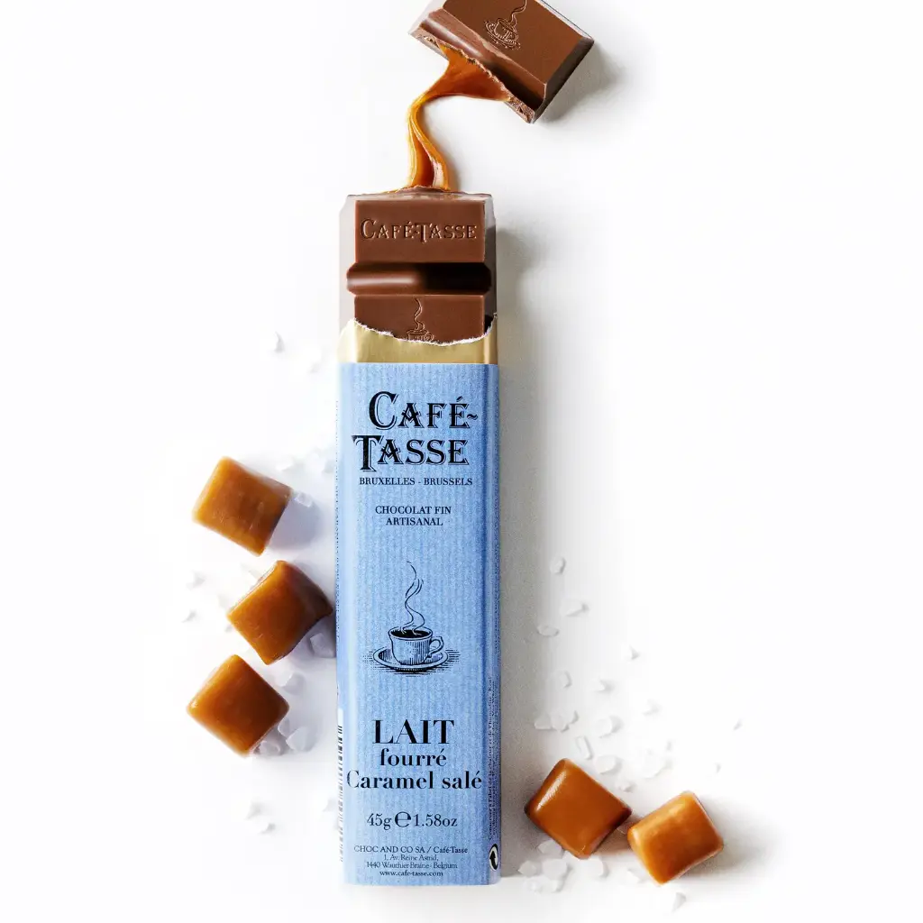 Milk Chocolate Bar Filled with Salted Caramel - Café-Tasse