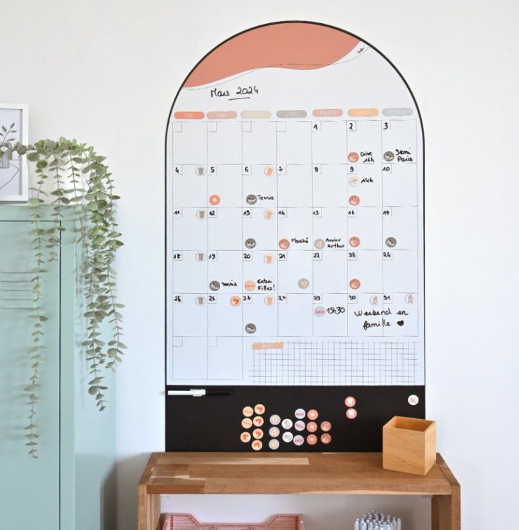 Calendrier mural magnétique mensuel - Le familial - Liste de naissance Charlotte Grossmann et Vick Badet (PARTICIPATION)