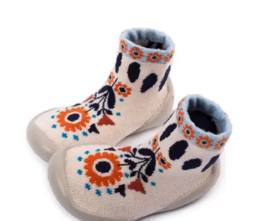 Chaussons Fleurs fond blanc pointure 38/9 - Liste de cadeaux d'anniversaire pour Basile